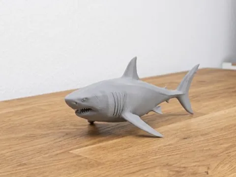 Modelo para impresión 3D: Realistischer Großer Weißer Hai — referencia de MakerWorld