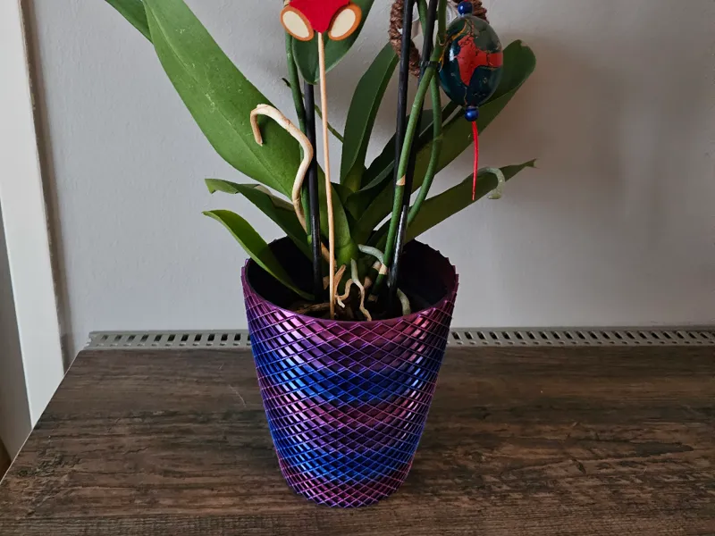 Blumentopf Kreuzmuster