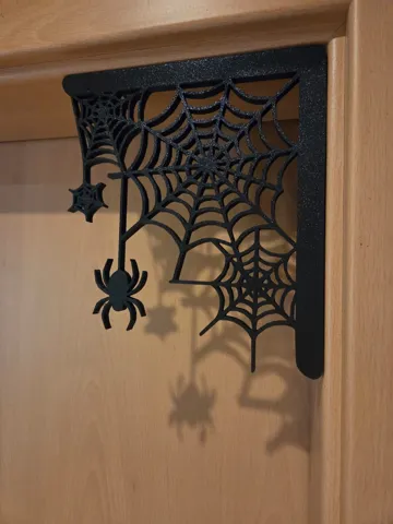 Modelo para impresión 3D: Halloween Türrahmen-Ecke mit Spinnennetz & Spinnen — vista de referencia 5
