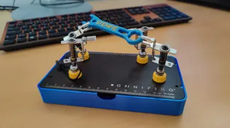 Base for Omnifixo