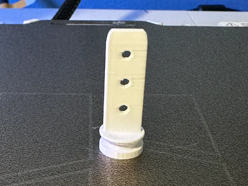 Volvo VNL Curtain Slide Clip