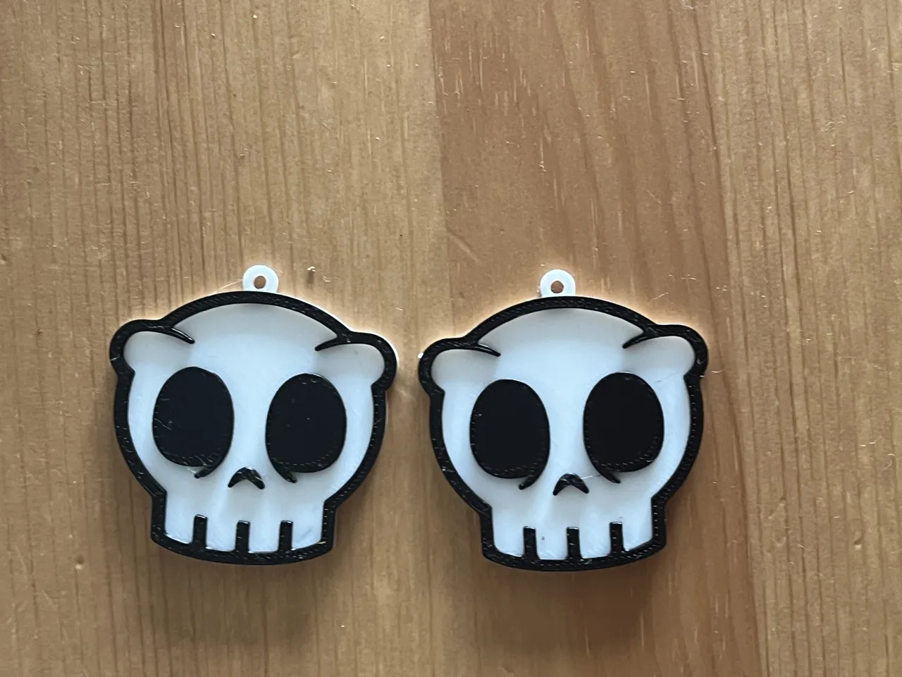 skull earrings view 2