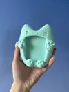 No-cutout handheld photo check-in model