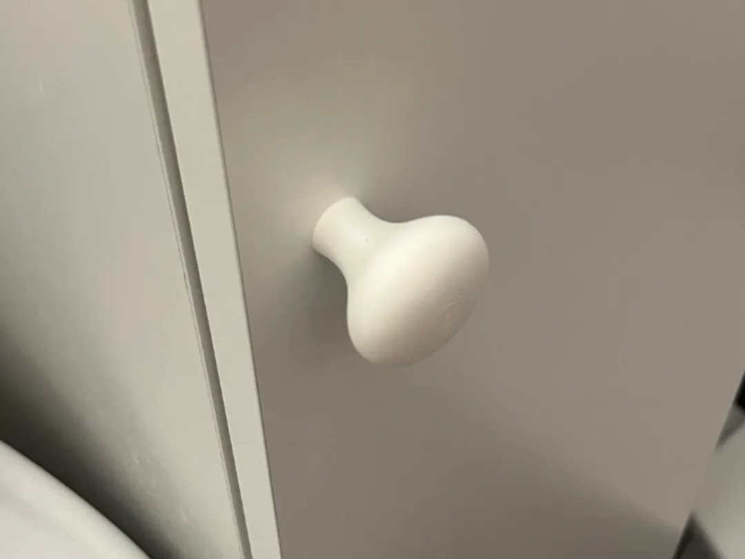 Poignée de porte pour vis M4