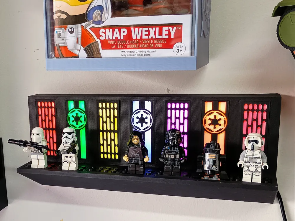 Star Wars Brick Minifig LED Wall Mount/Display by pumpkin20303 MakerWorld