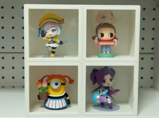 figures display cabinet
