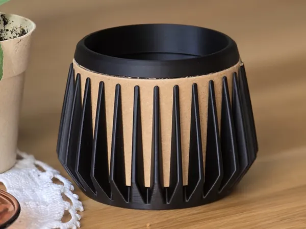 Pot de fleurs en bobine de carton