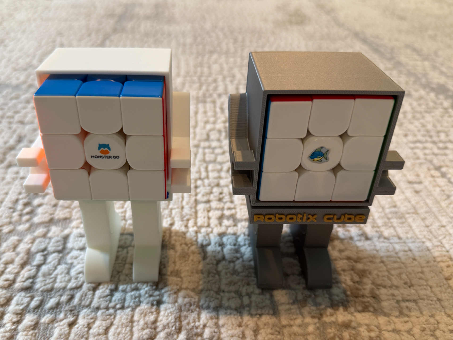 Robotix Cube - Robot Rubik's Cube Holder