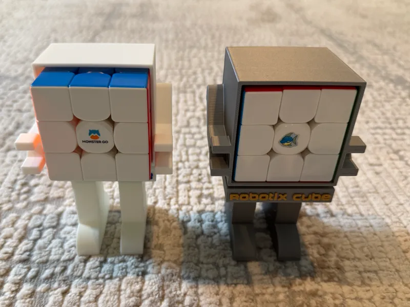 Robotix Cube - Robot Rubik's Cube Holder