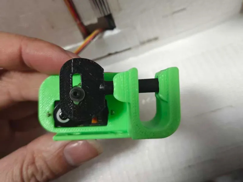 无人机空投器，抛投器，投弹器