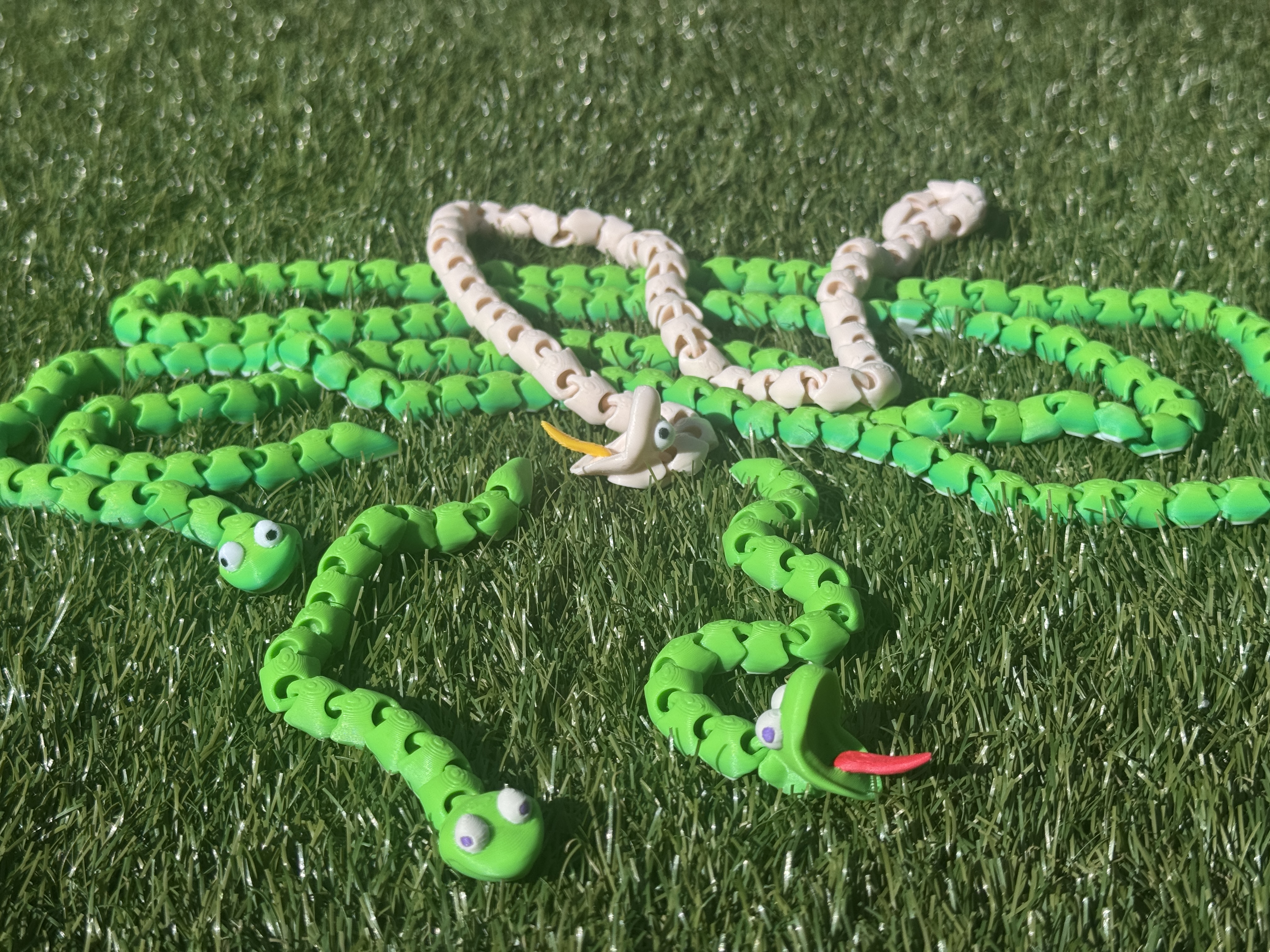 Miniatura 3 do modelo 3D Tom Lizard Flexi Snake