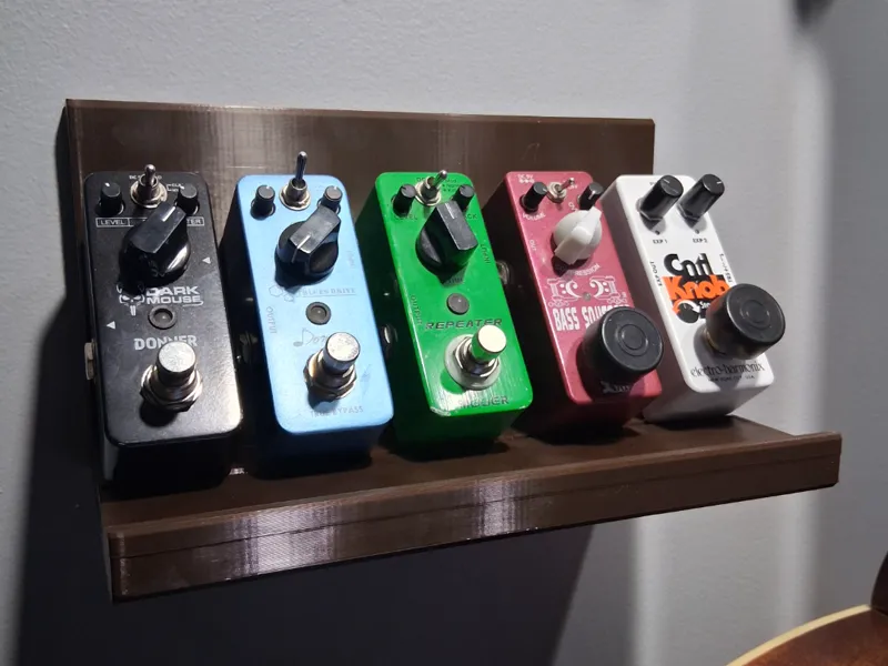 Guitar Effects Pedal Display Shelf