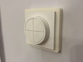 Philips Hue Dimmer Dial adapter on UK plug