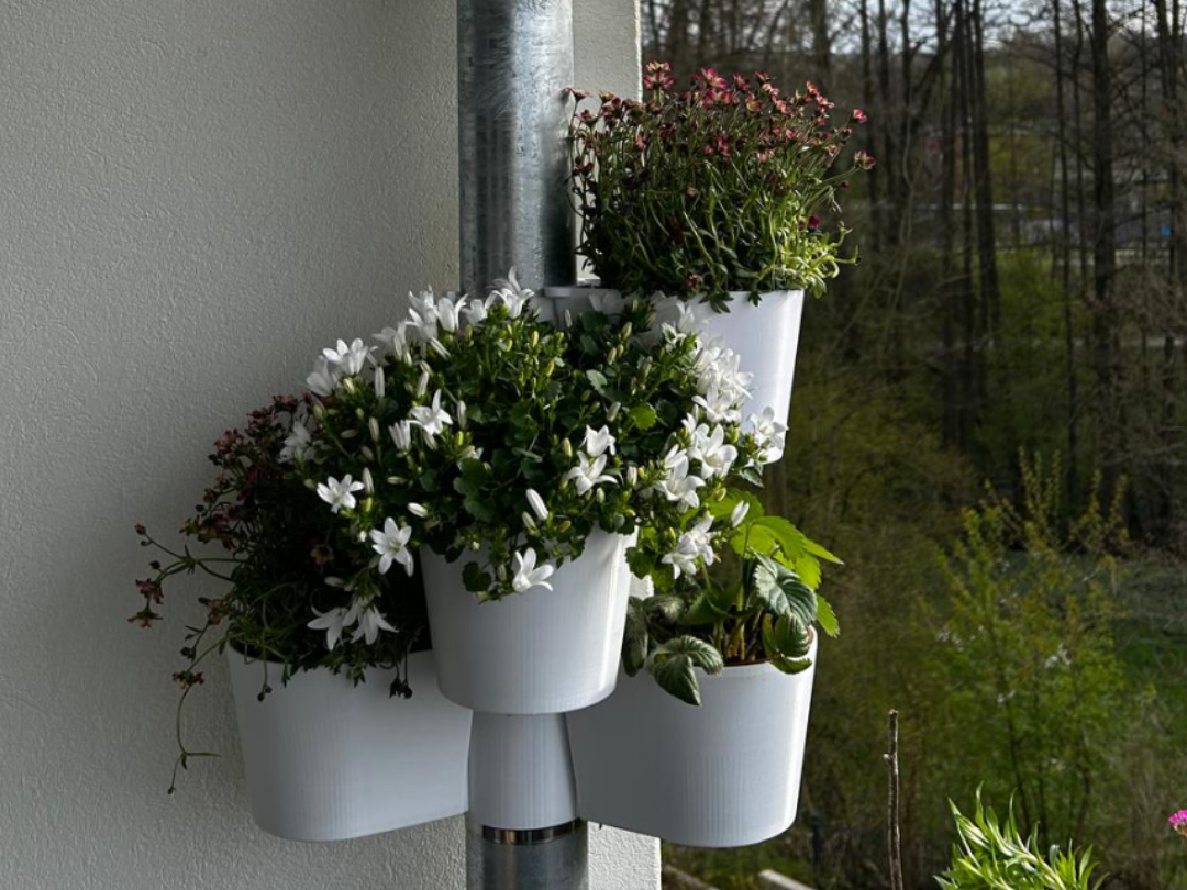 Vertical Pipe Garden: DN70/75 Modular Plant System
