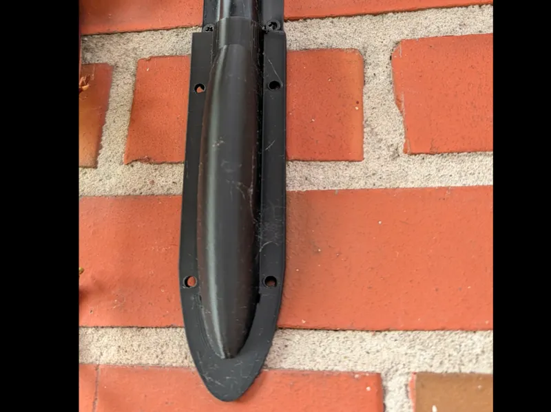 Power cable tray cover