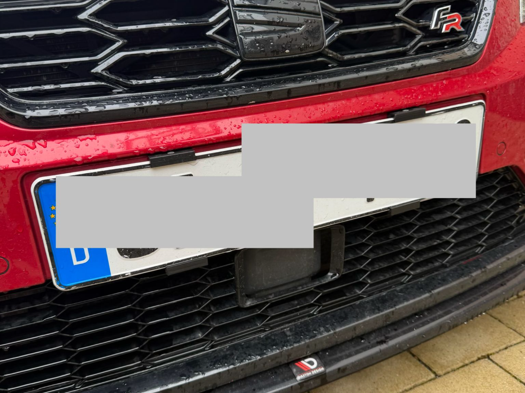 License plate holder / Kennzeichenhalter