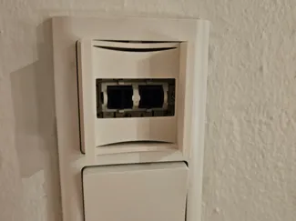 Fuge Hue adapter with flex