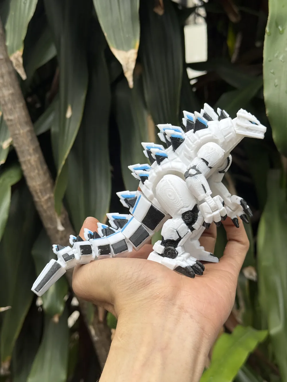 White Godzilla Flexi - Free 3D Print Model - MakerWorld