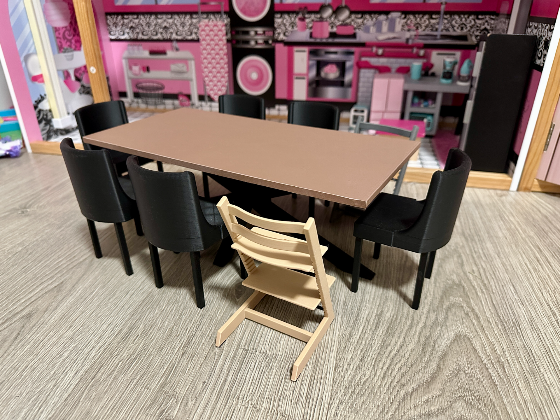Large Doll Dining Table – Seats Up to 8 Dolls