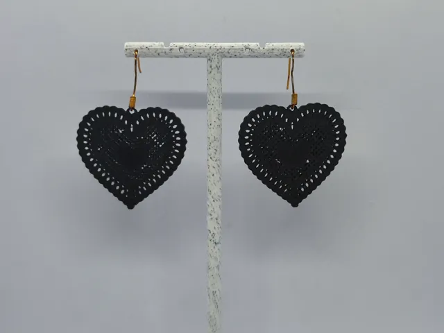 Aretes Corazón de Encaje Nocturno
