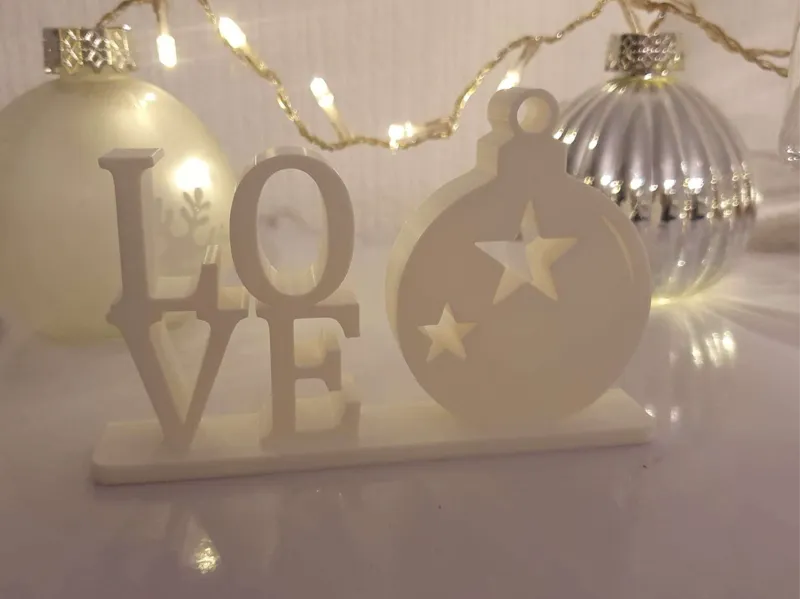 Bauble Themed Love Sign 2