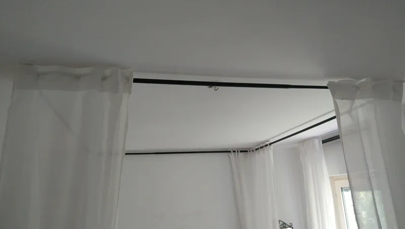 Bed canopy with Ikea Räcka/Racka curtain rods
