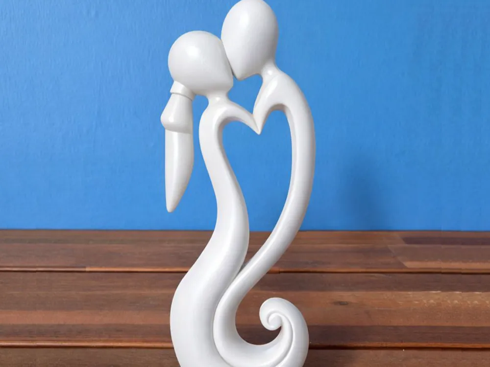 Love Couple Sculpture | Art Decor - Free 3D Print Model - MakerWorld