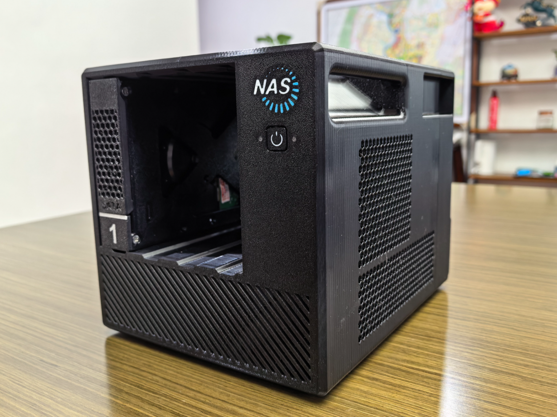 Miniatura 1 do modelo 3D 四盘NAS系统机箱（ITX主板、flex电源、A1mini可打）