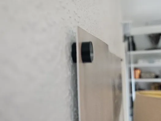 Magnetic frameless wall mount (10x3mm)