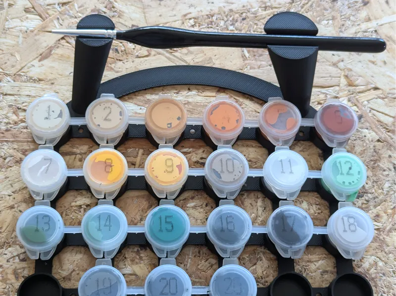 Paint & Brush holder, Color by Numbers