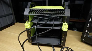 Letrero o emblema decorativo: Lab Rax Cable Guide — vista de referencia 3