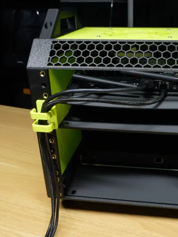 Letrero o emblema decorativo: Lab Rax Cable Guide — vista de referencia 2