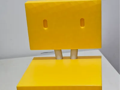 Suzume no Tojimari Chair (Suzume's Door-Closing) - Sota Chair