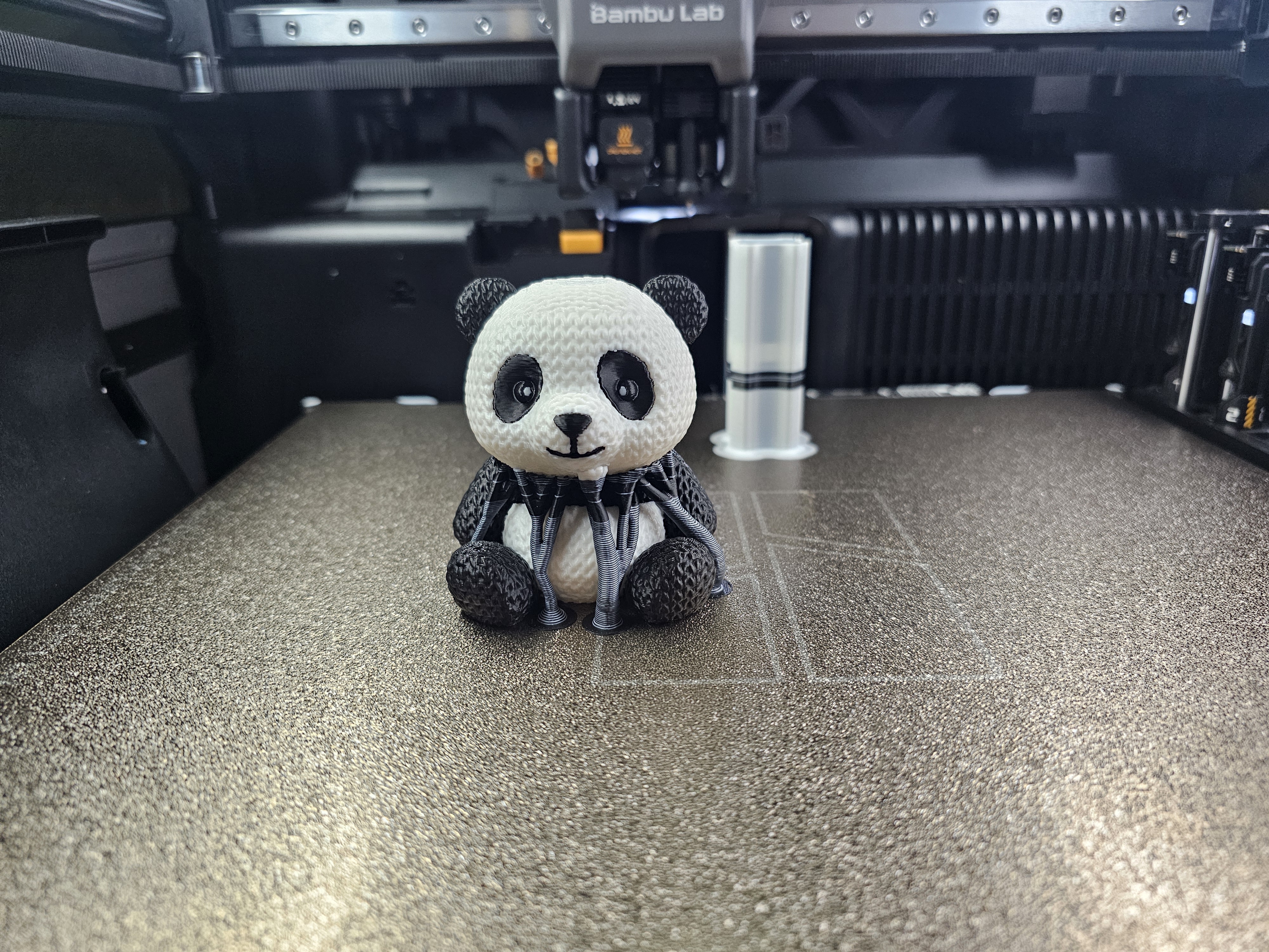 Miniatura 2 do modelo 3D Cute Knitted Panda Bear
