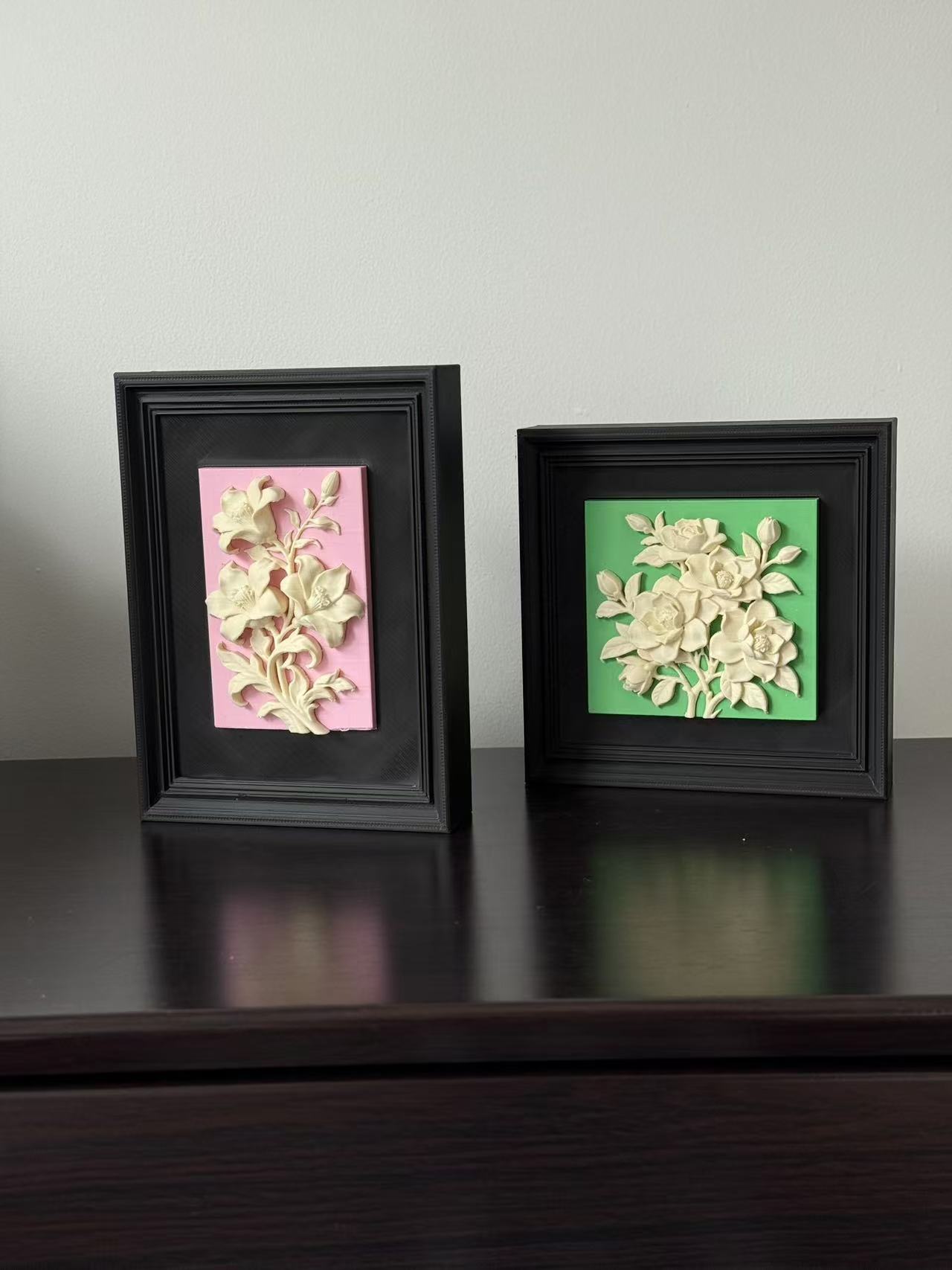 Miniatura 1 do modelo 3D 【立体浮雕装饰画】AI建模花卉-栀子花/百合花-单色/多色