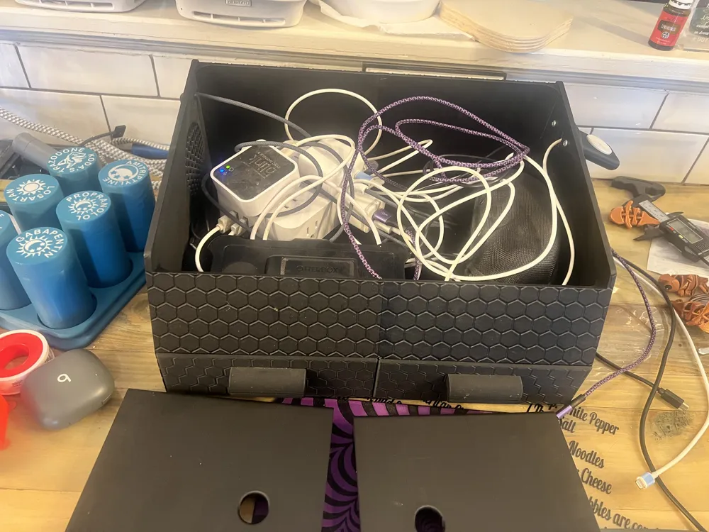 Laptop Riser with Drawers and Hideaway for Cables - Free 3D Print Model ...