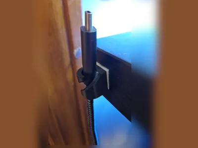 Multiple count cable holder