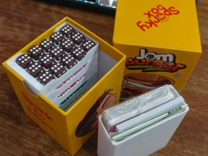 Jom Burger board game insert v1