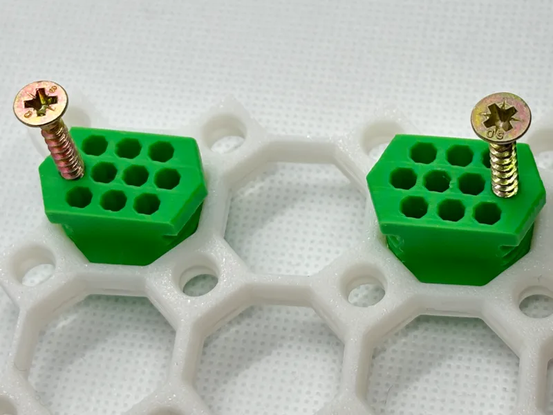 Multiboard 13mm Big Thread T-Bolt, eccentric holes