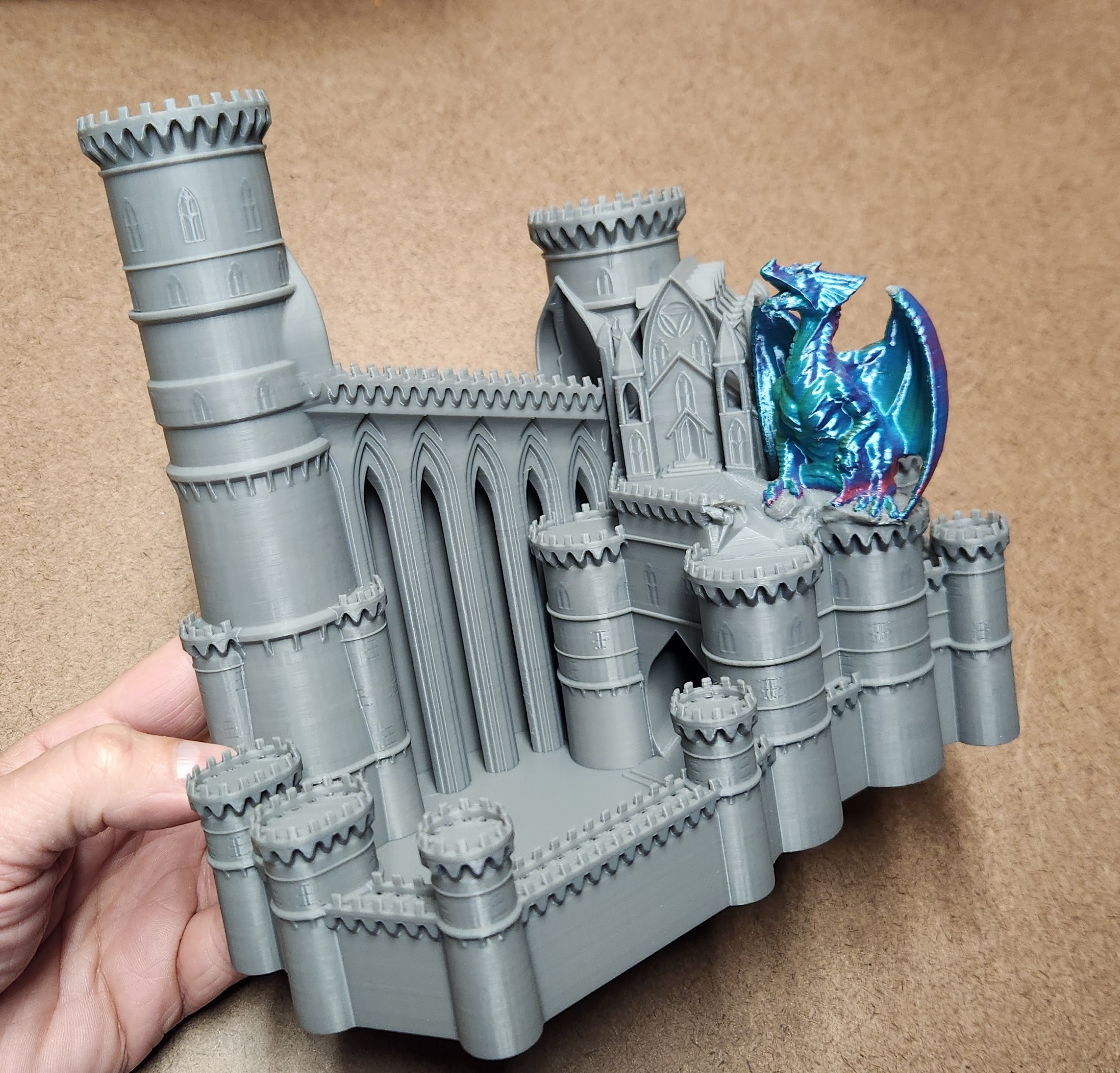 Miniatura 2 do modelo 3D Dragon Dice tower
