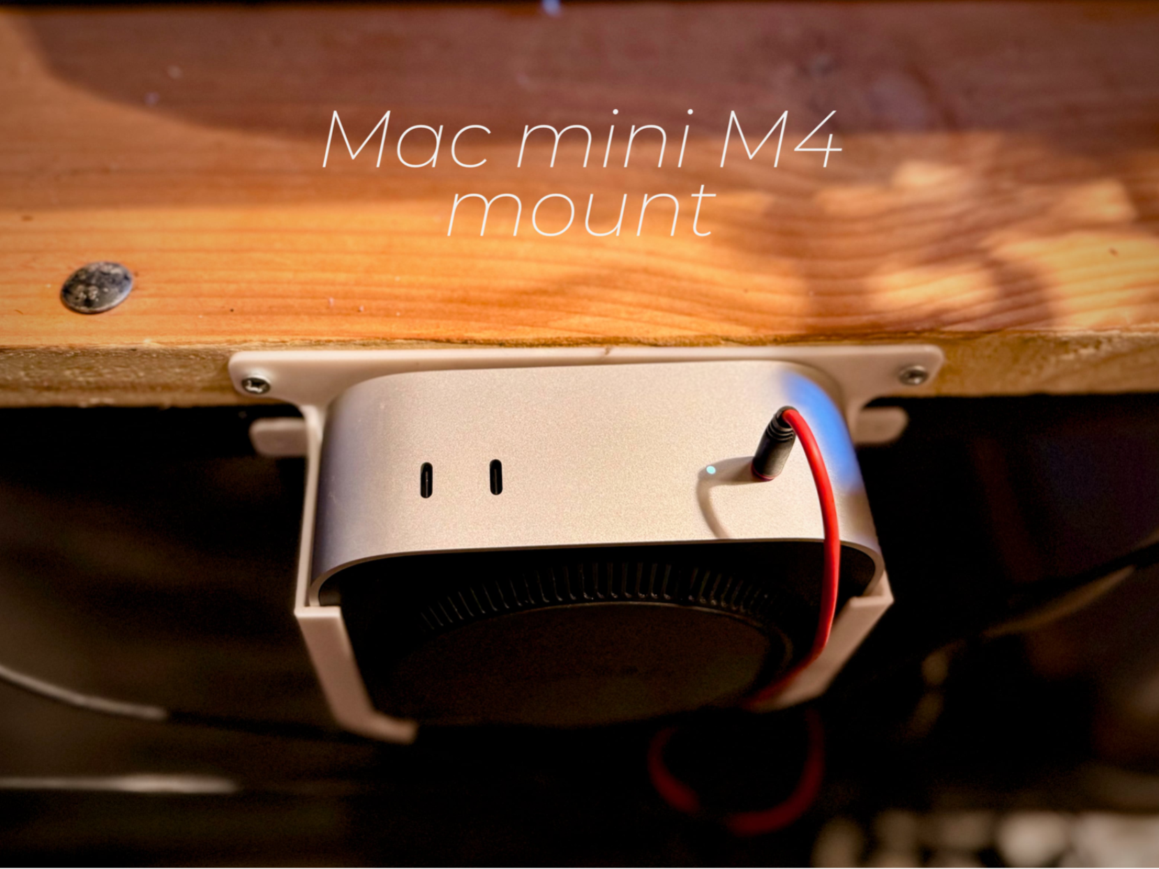 Mac Mini M4 Vertical Desk Mount
