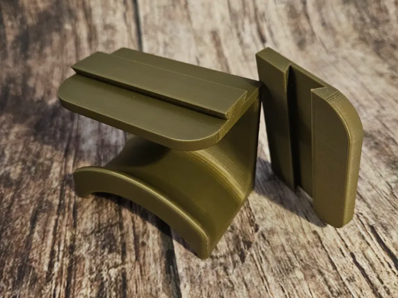 Underdesk headphoneholder
