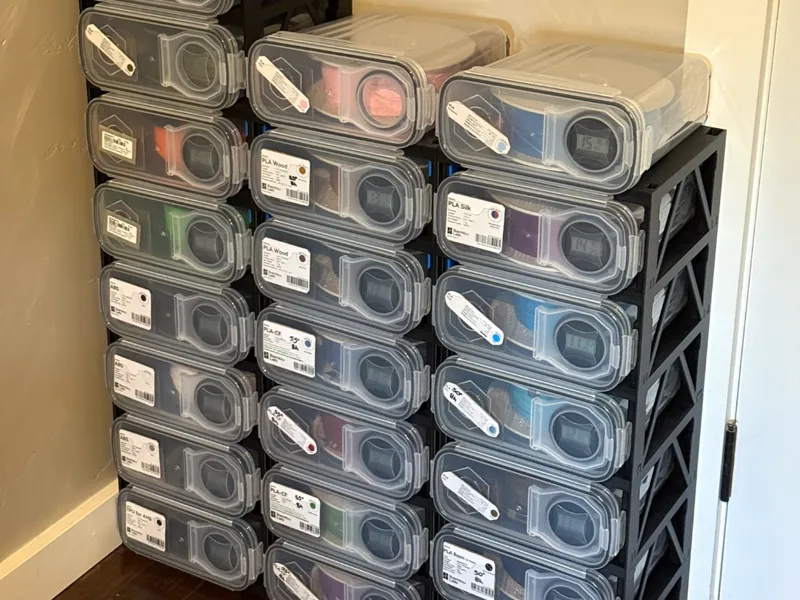 Easy-Rearrange Shelves for Filament Containers