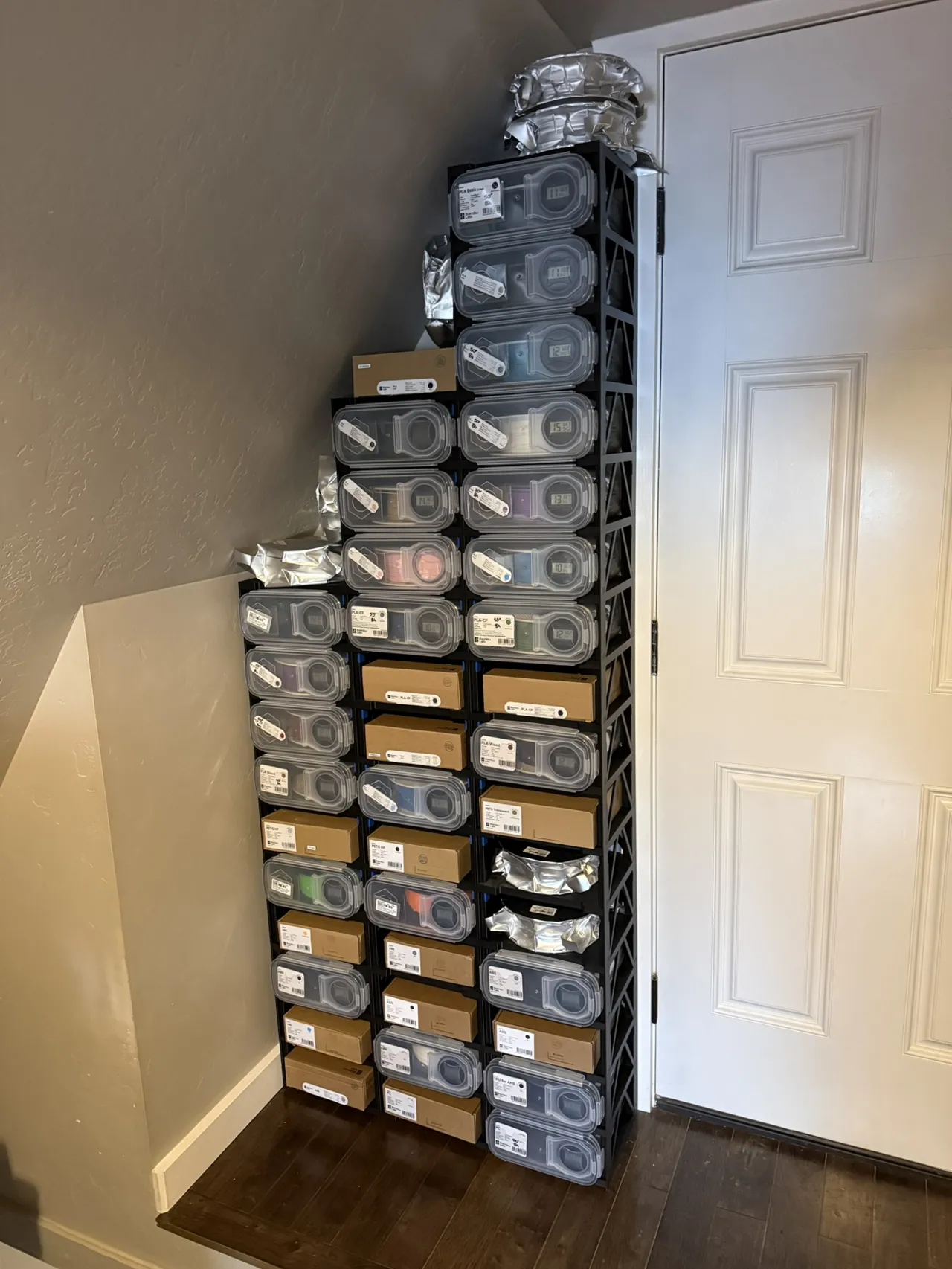Easy-Rearrange Shelves for Filament Containers view 4