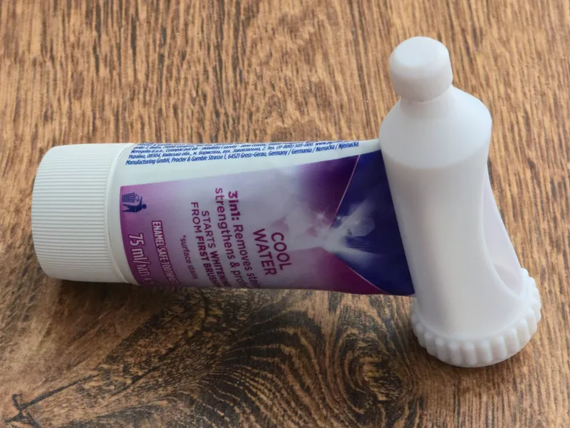 Toothpaste Squeezer - Simple, Efficient & No Waste