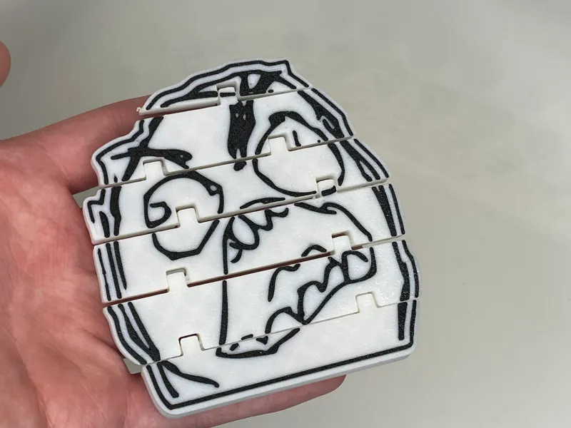 Articulated Flexy Screaming Troll face 