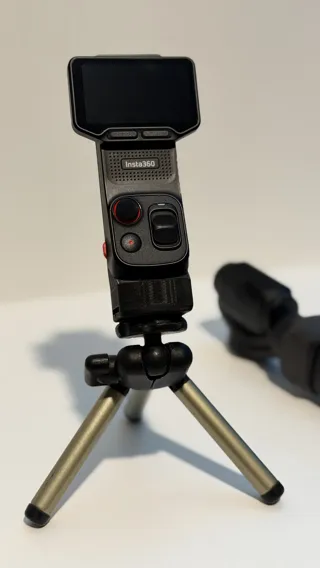 Insta360 Luna Ultra-ის დისტანციური პულტის სამაგრი thumbnail 4