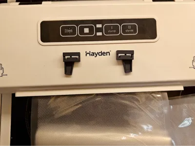 Vacuum sealer locks, left and right Hayden 