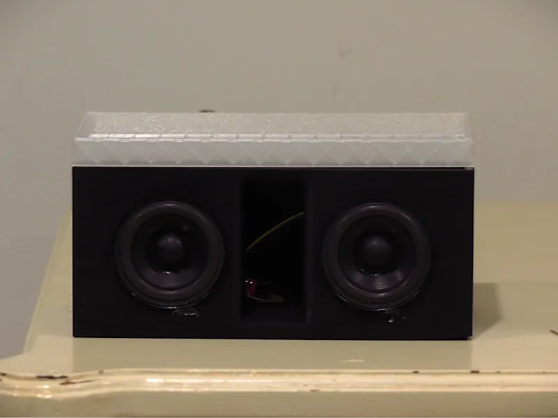 Small Speaker box