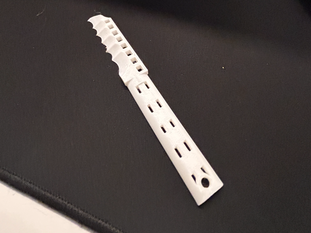 small sharp plastic knife